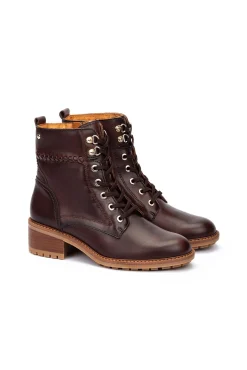 Botins de salto alto