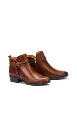 Botins de salto alto