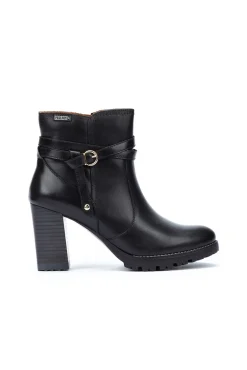 Botins de salto alto