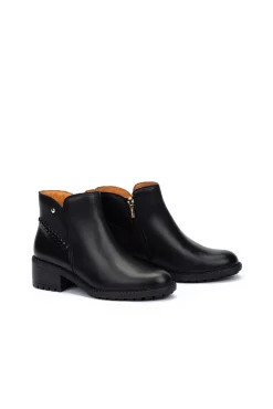 Botins de salto alto