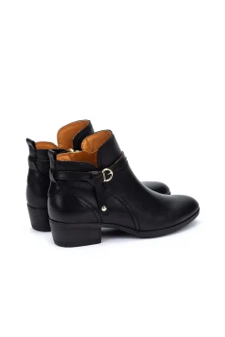 Botins de salto alto