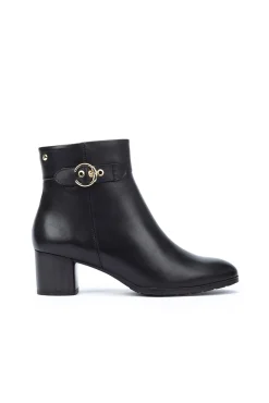 Botins de salto alto