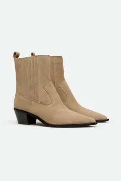 Botins elástica em croute