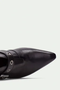 Botins fino com fivela e ilhós ATLANTA