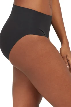 Braguita moldeadora invisible negra Spanx