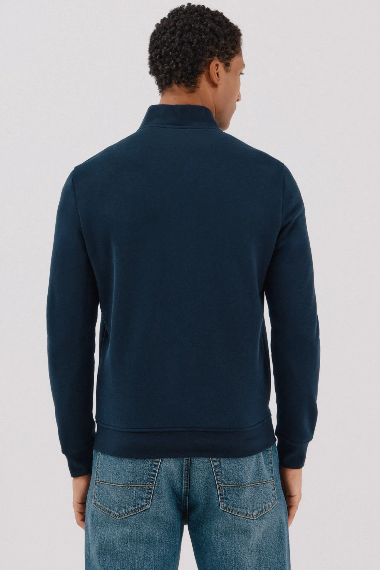 -Regular fit-Fleece fabric combined with technical fabric-Front zip fastening, bomber neck and side pockets-By buying our cotton products, you're supporting our investment in the Better Cotton initiative. This product has been sourced using