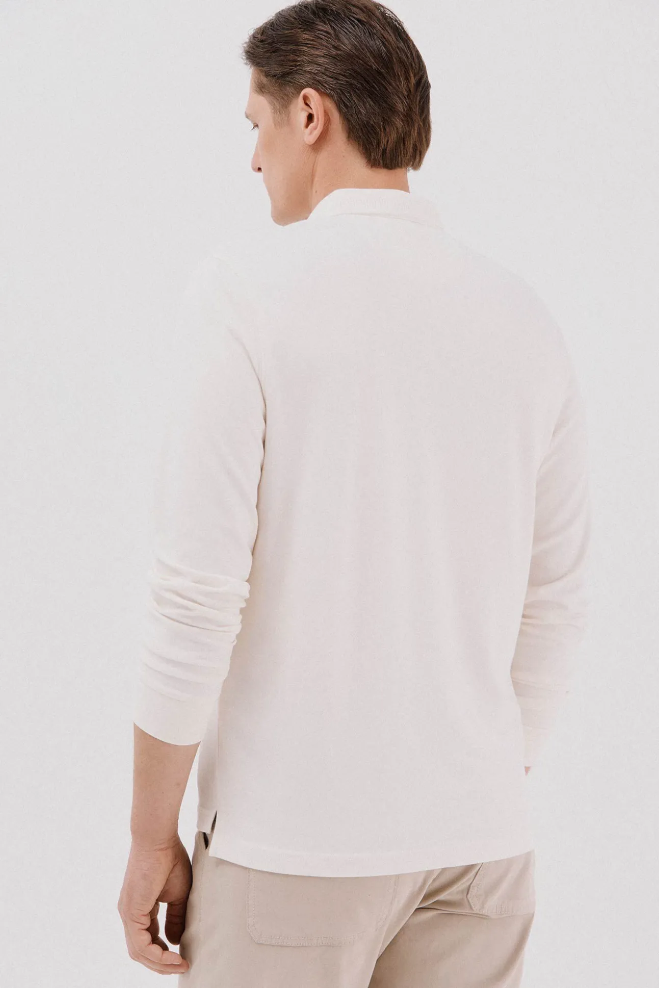 -Regular fit-Piqué fabric-Long sleeve, placket with buttons and embroidered logo on the chest-Shirt cuffs with button-By buying our cotton products, you're supporting our investment in the Better Cotton initiative. This product has bee