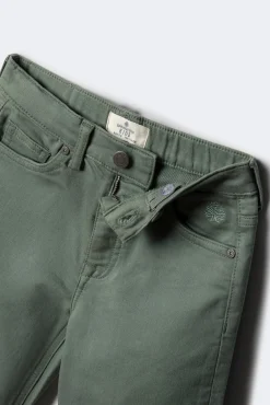 Calça amarela slim fit de 5 bolsos para meninos