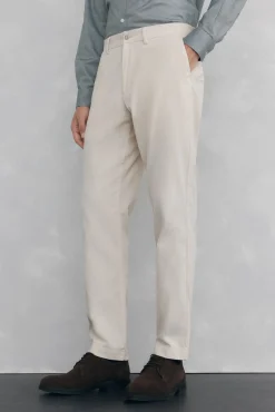 Calça calças chino de veludo veludo leve e slim fit