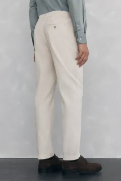 Calça calças chino de veludo veludo leve e slim fit