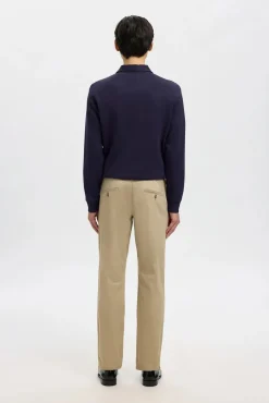 Calça calças chino slim fit feita de algodão orgânico