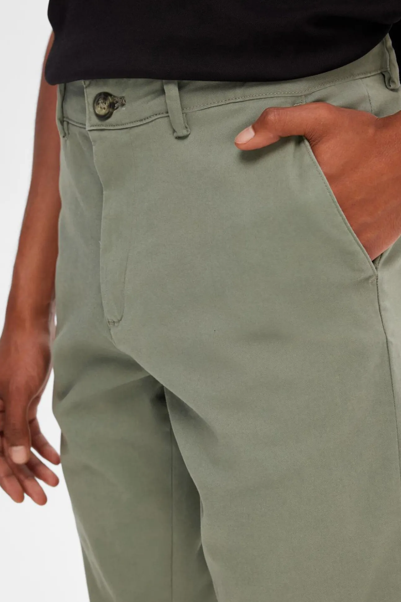 Calça calças chino slim fit feita de algodão orgânico