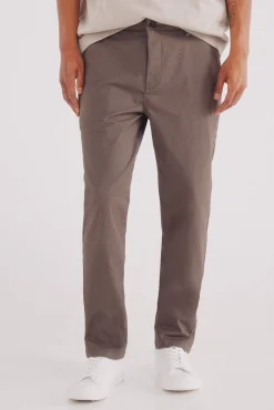 Calça calças chino slim fit com micro estampa