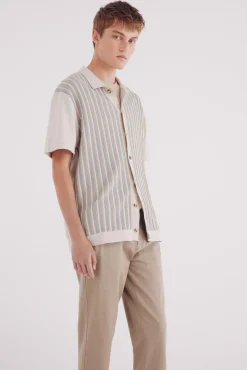 Calça calças chino slim fit com micro estampa