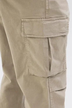 Calça cargo de regular fit