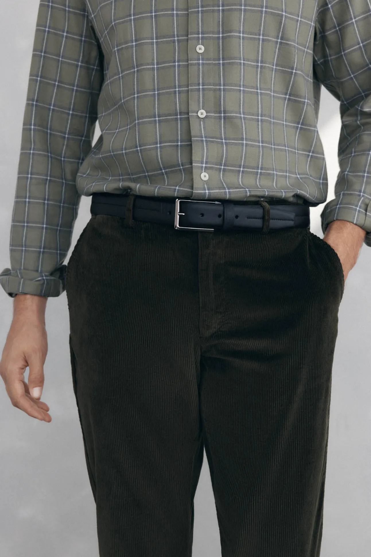 Calça Chino de veludo grossa de regular fit