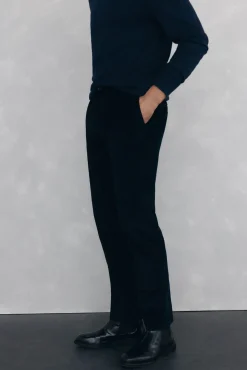 Calça Chino de veludo grossa de regular fit