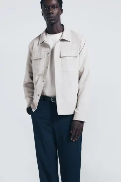 Calça chino jogger com caimento confortável