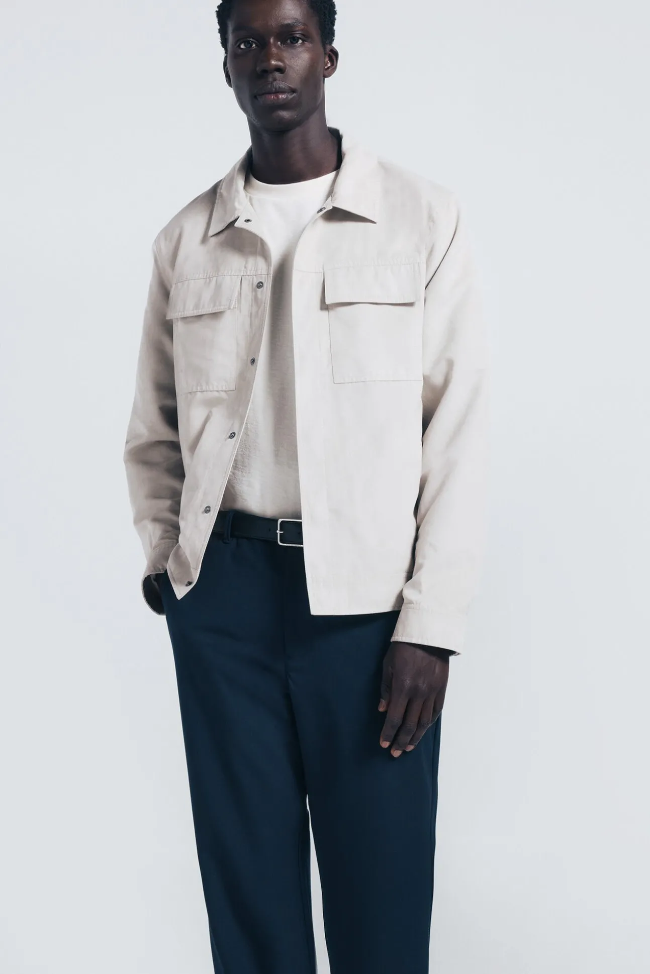 Calça chino jogger com caimento confortável