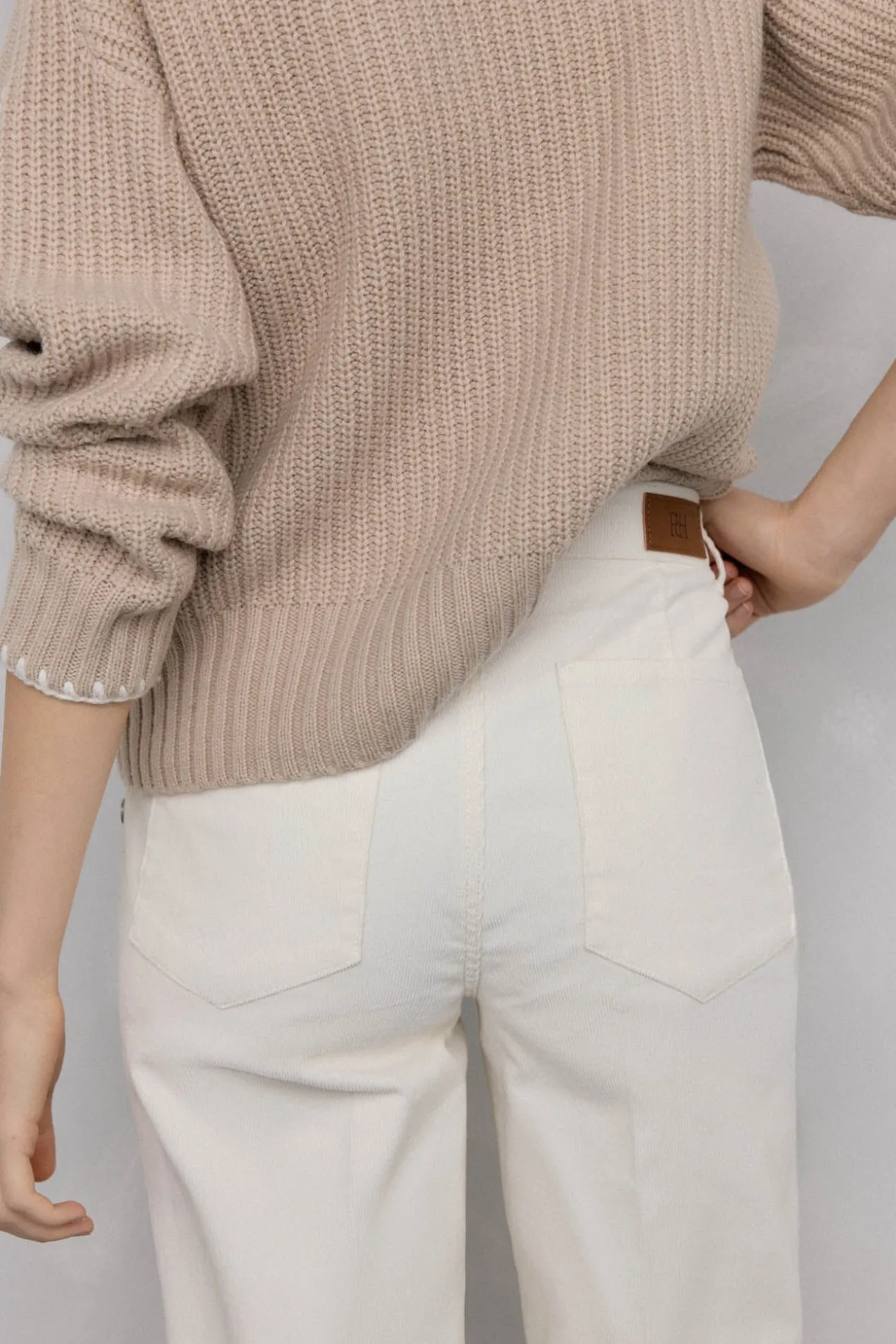 Calça clássica de veludo veludo slim