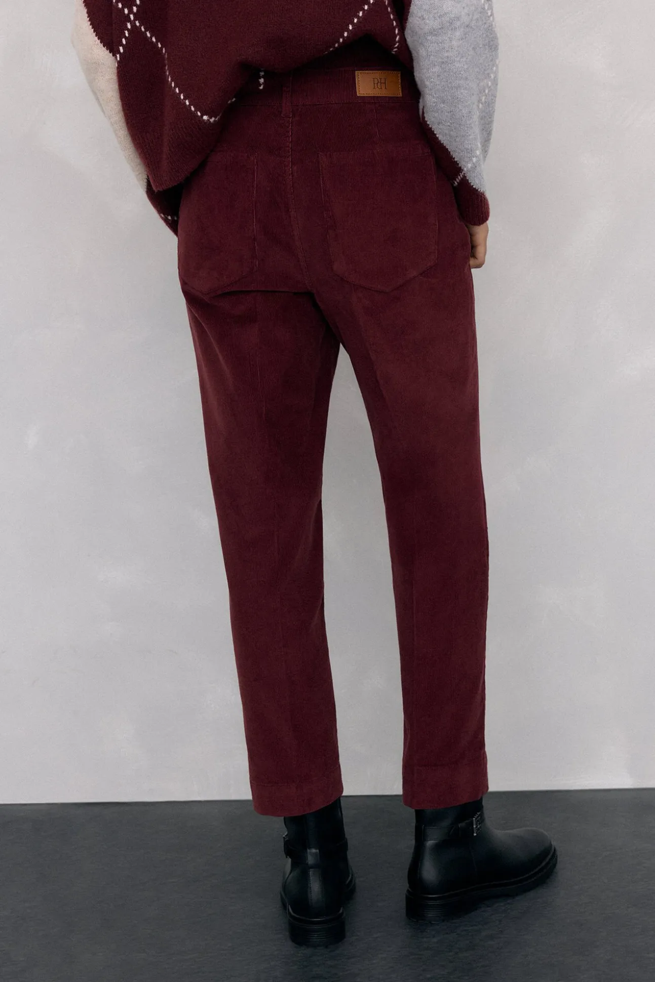Calça clássica de veludo veludo slim