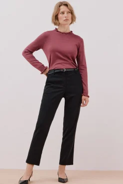 Calça com cinto