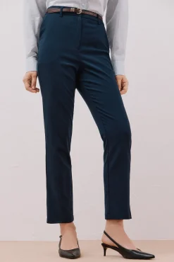 Calça com cinto