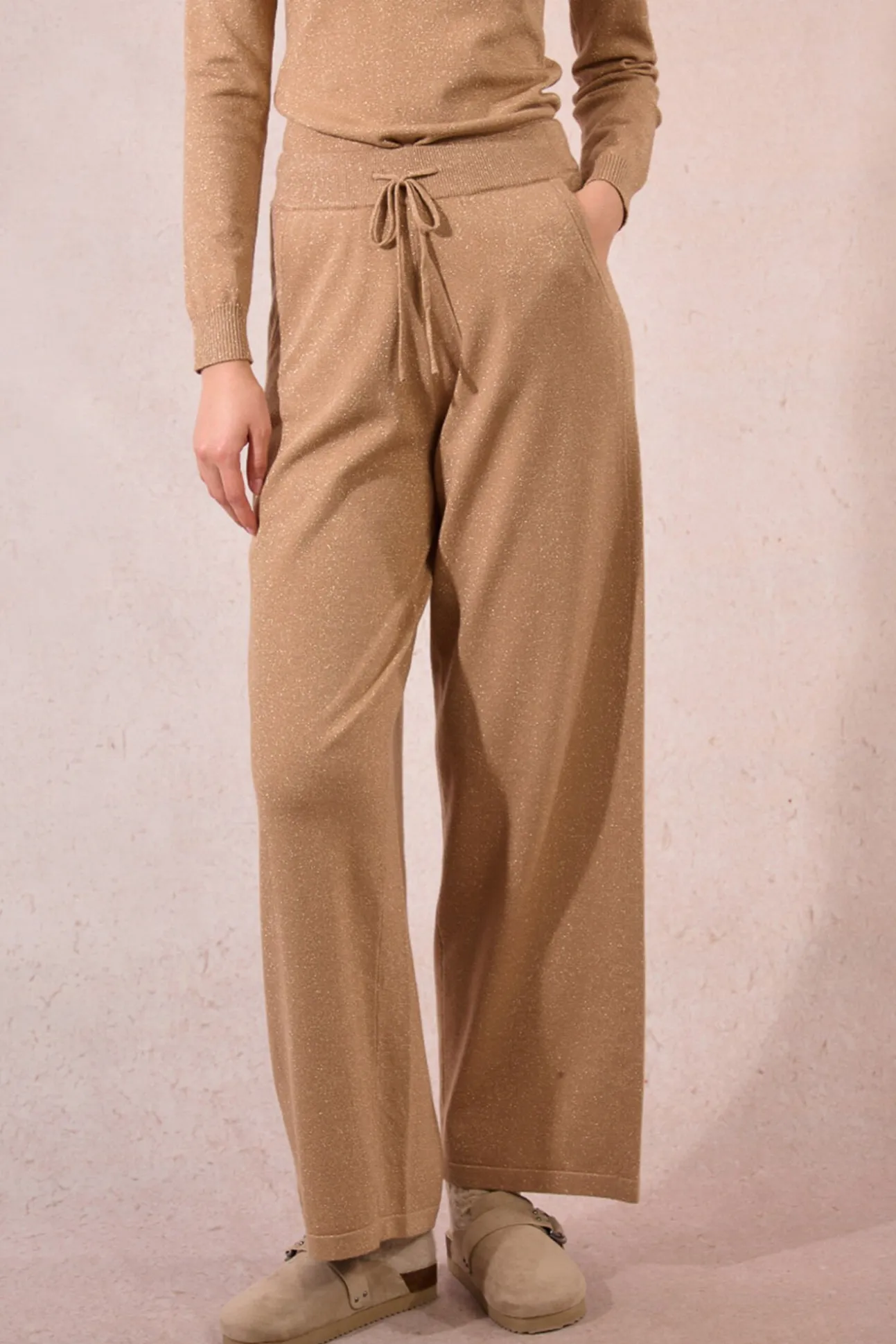 Calça compridas com cintura alta
