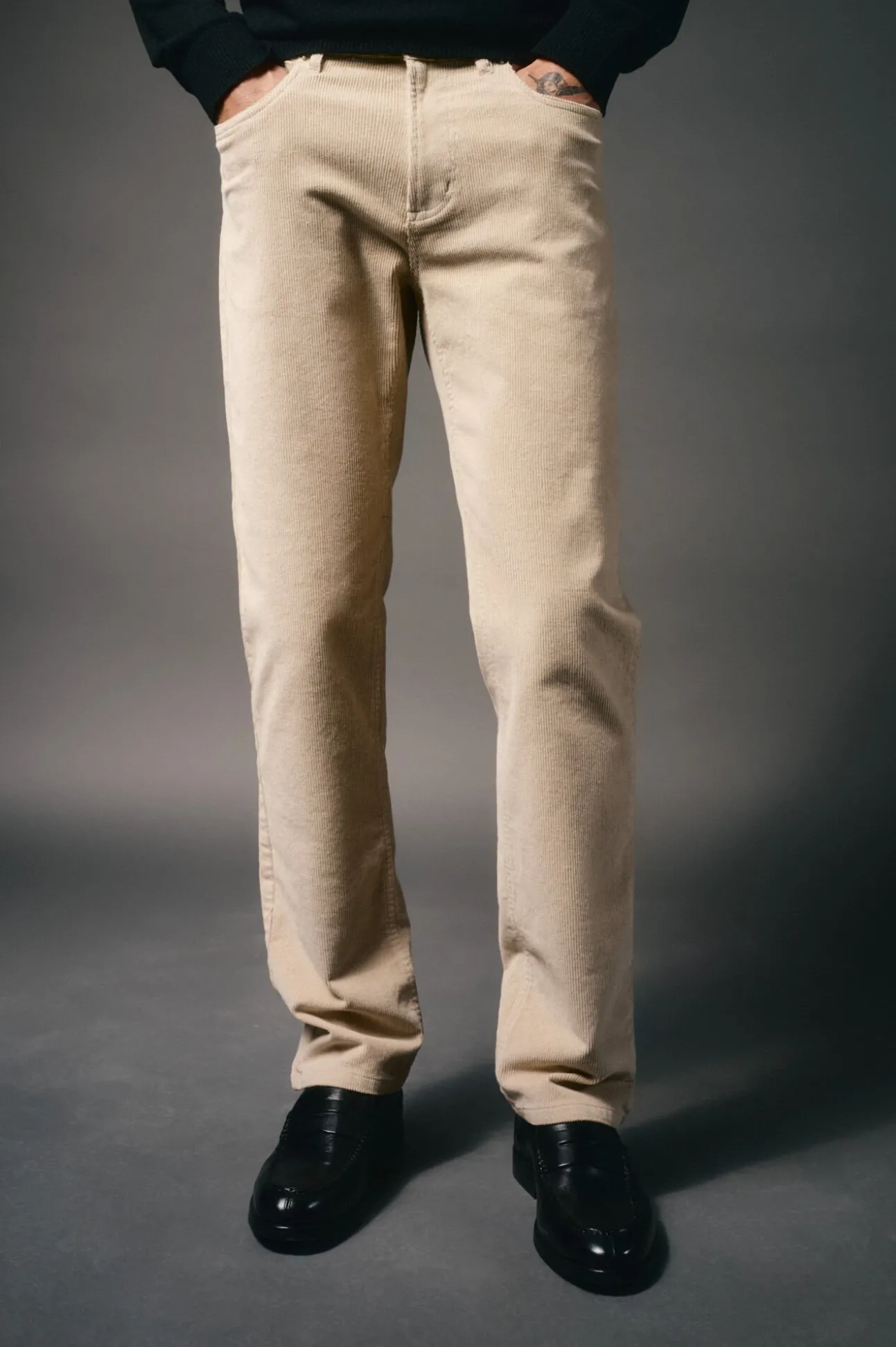 Calça de pana 5 bolsos slim fit