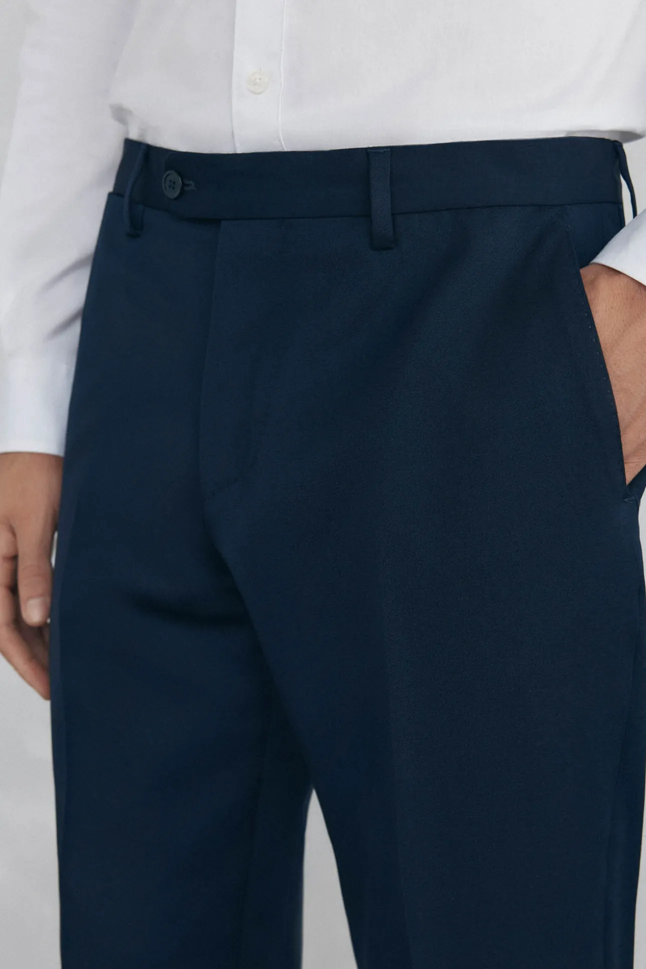 Calça estruturada azul slim fit bi-elástica
