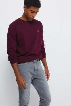 Calça jeans cinza slim fit com lavagem média