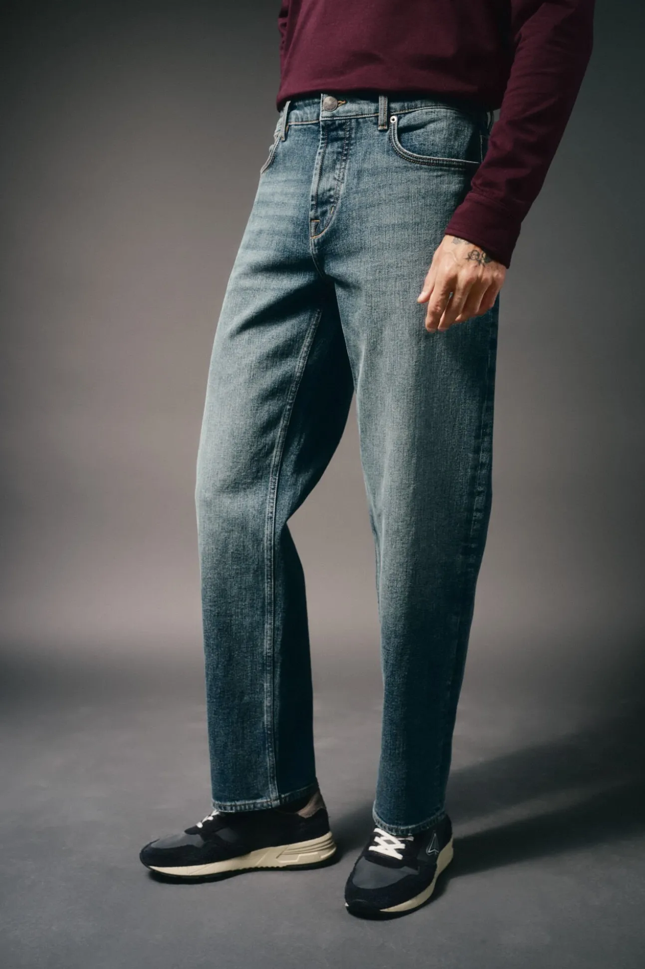 Calça jeans de corte reto