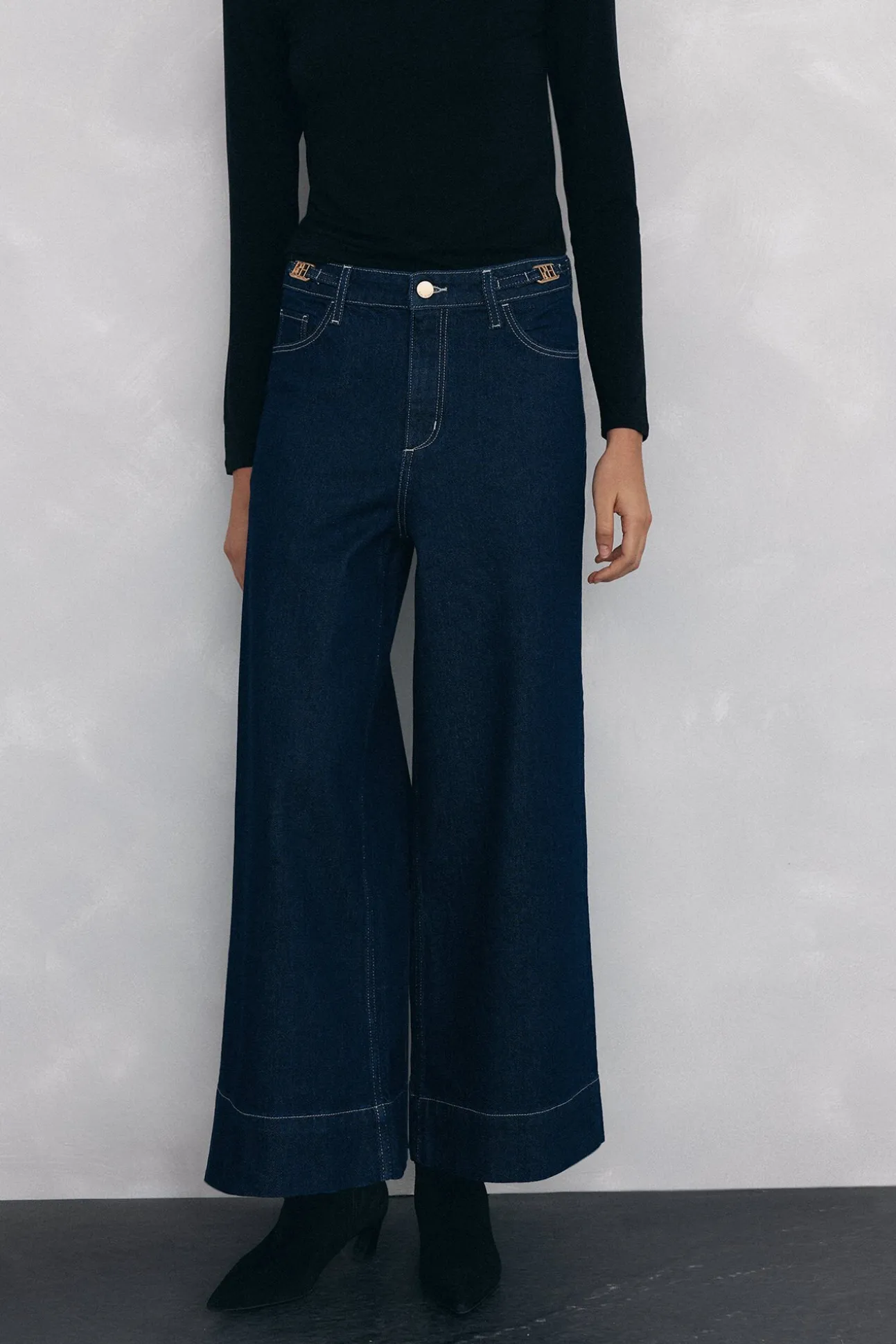 Calça jeans larga