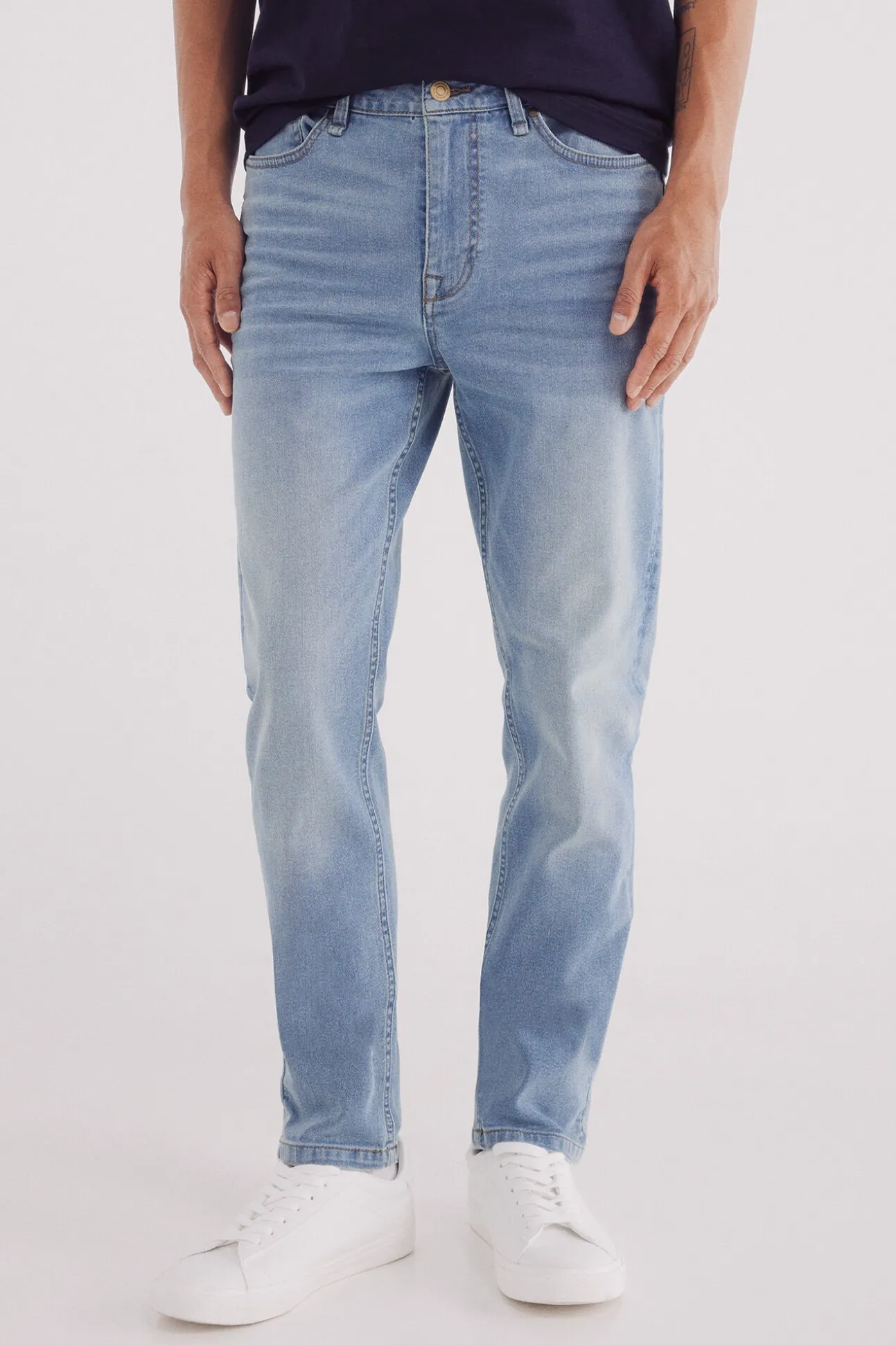 Calça jeans skinny fit tingida