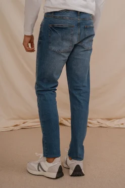 Calça Jeans Slim Básica