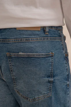 Calça Jeans Slim Básica