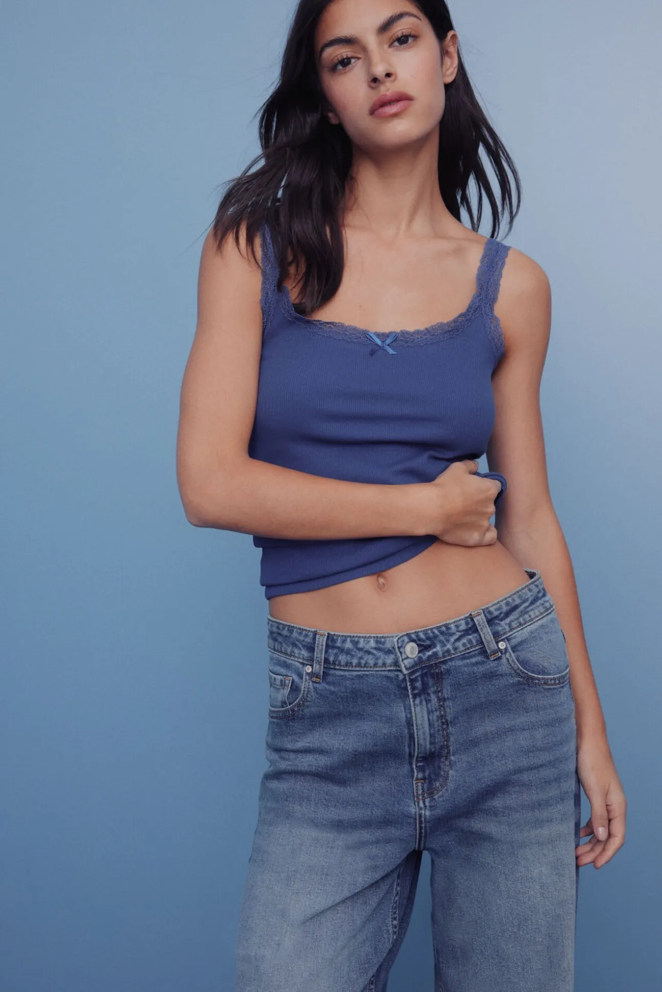 Calça jeans super larga e confortável