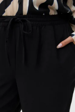 Calça largas de tamanho grande