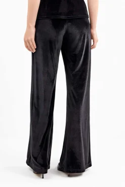 Calça longas de veludo elástico com design elegante