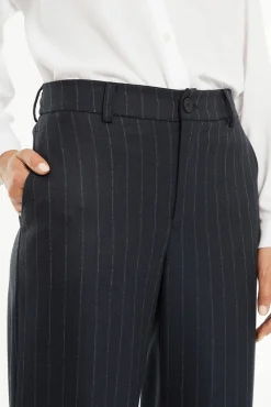 Calça risca de giz