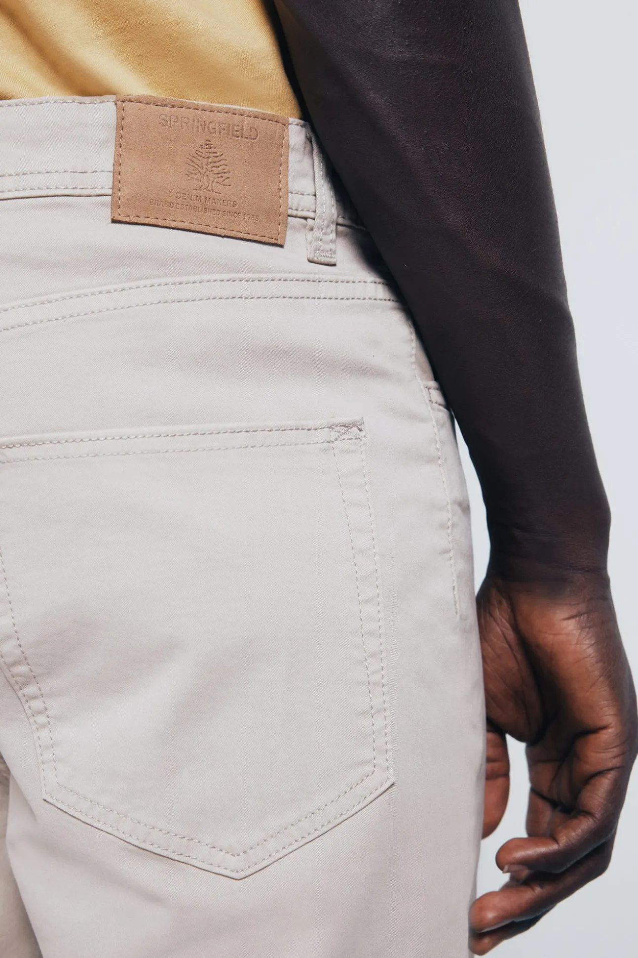 Calça slim fit com 5 calça
