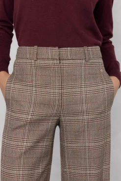 Calça xadrez de Harry