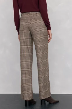 Calça xadrez de Harry
