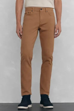 Calças 5 bolsos cor slim fit