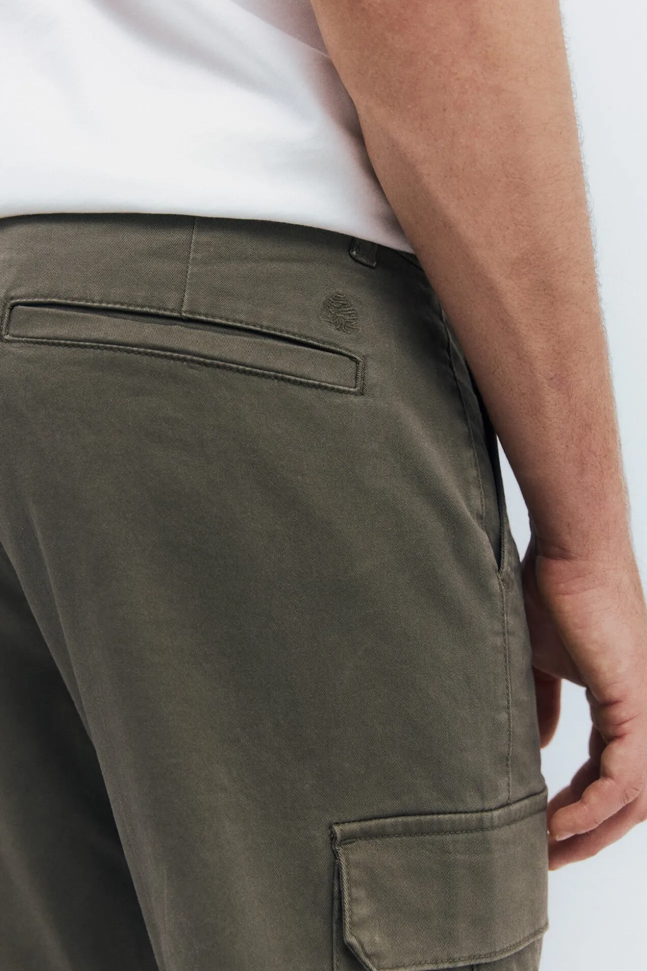 Calças cargo slim fit