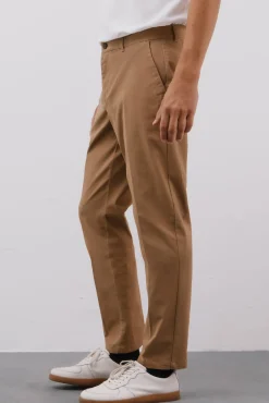 Calças chino comfort regular fit