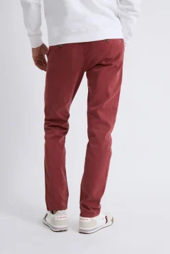 Calças chino justas