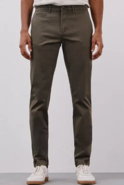 Calças chino leves corte slim