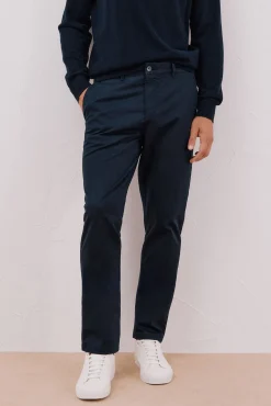 Calças chino leves regular fit