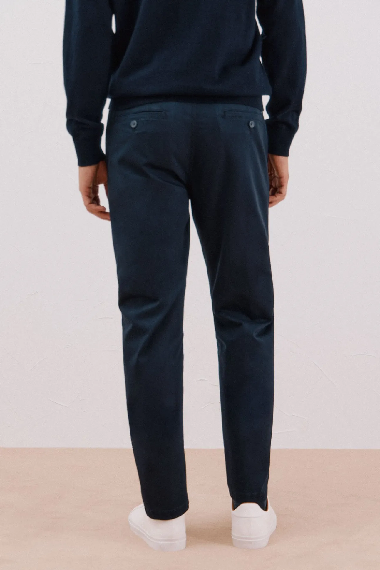 Calças chino leves regular fit